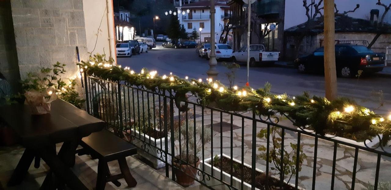 Iris Hotel Arachova Exterior foto